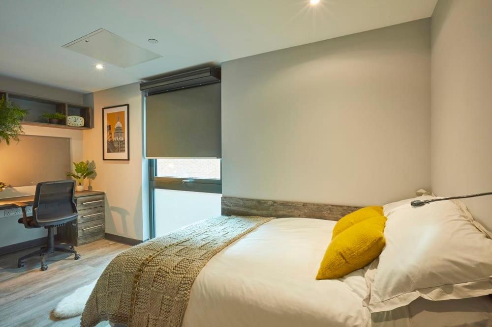 Crown Place Norwich: Student-focused With Shared Kitchen * Norwich
